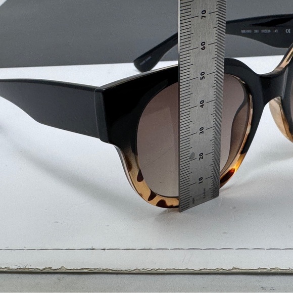 Harper + Roe big sunglasses - Picture 8 of 11